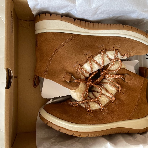 Women’s UGG Landslider Mid size 8 - Picture 4 of 6